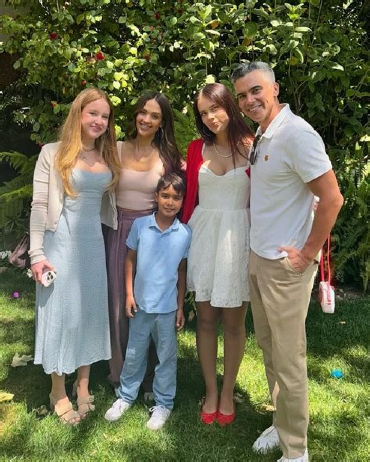 Austin Barnes Parents Ethnicity, Parents Name, Age, Height, Net Worth.