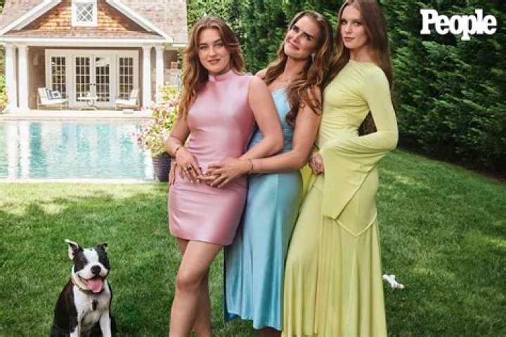 Brooke Shields & Her Family: Photos Hollywood Life