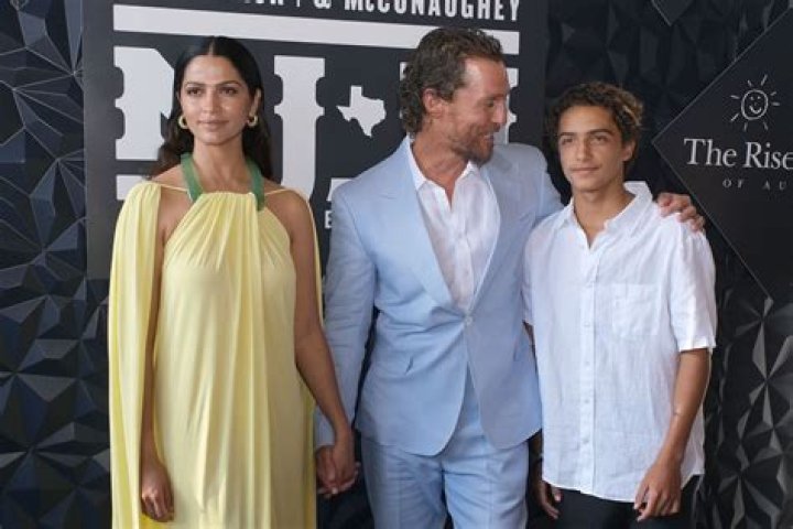Camila Alves Wiki, Bio, Age, Career, Parents, Education, Husband, Kids, Net Worth, Nationality And M
