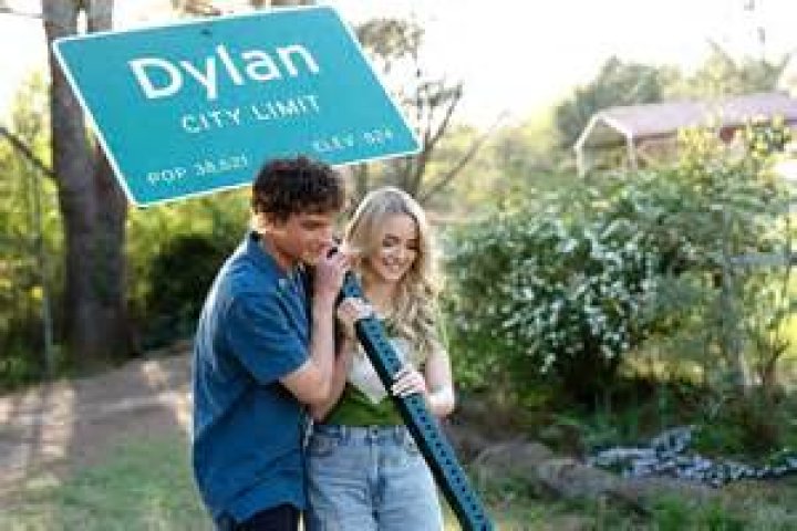 Exploring McKenna Grace's Relationship Status