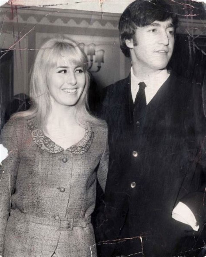 Facts On Marriages To Yoko Ono & Cynthia Lennon Hollywood Life