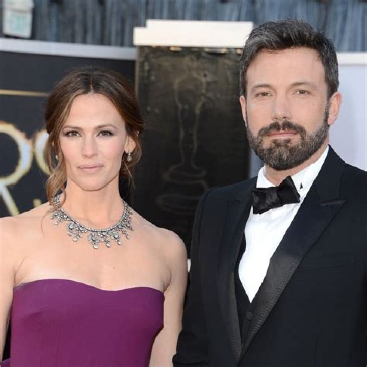 Is Violet Affleck Dating Someone ? Know Her Relationship Status and Her Net Worth ·