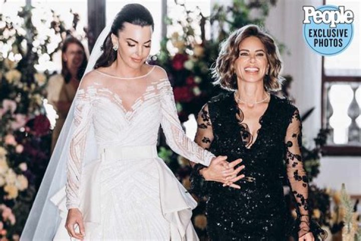 JadeVibe | Jillian Michaels Engaged To Girlfriend DeShanna Marie Minuto