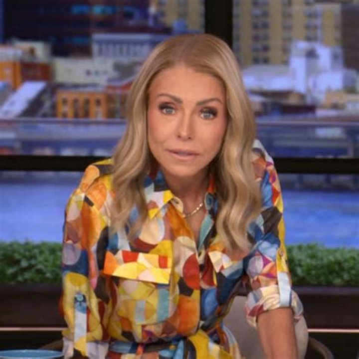 Kelly Ripa sparks concern as fans think she looks 'so skinny' in new video of star dancing on Genera