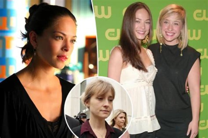 Kristin Kreuk Brought Allison Mack Into Sex Cult Details On Nxivm Hollywood Life |