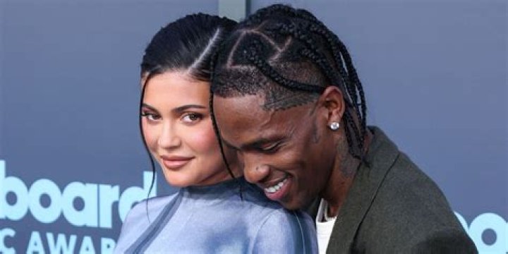 Kylie Jenners Reaction To Travis Scotts New Mansion In Brentwood Hollywood Life