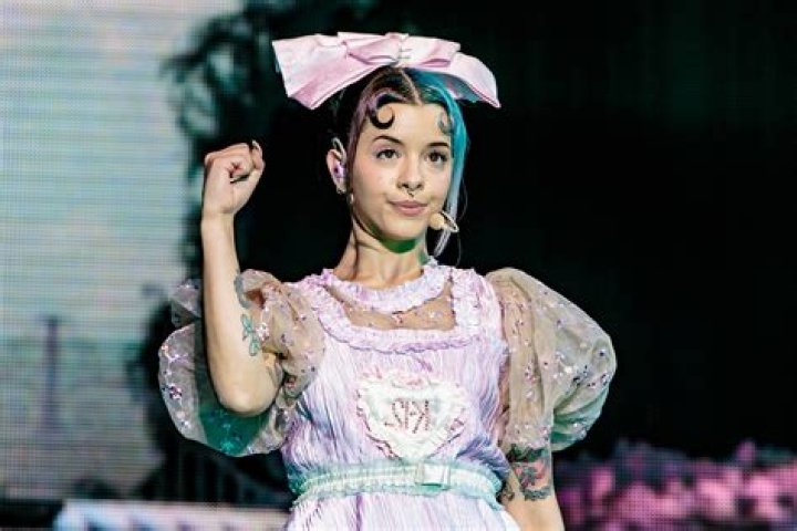 Melanie Martinez's Relationship Status Uncovered: Secrets Revealed
