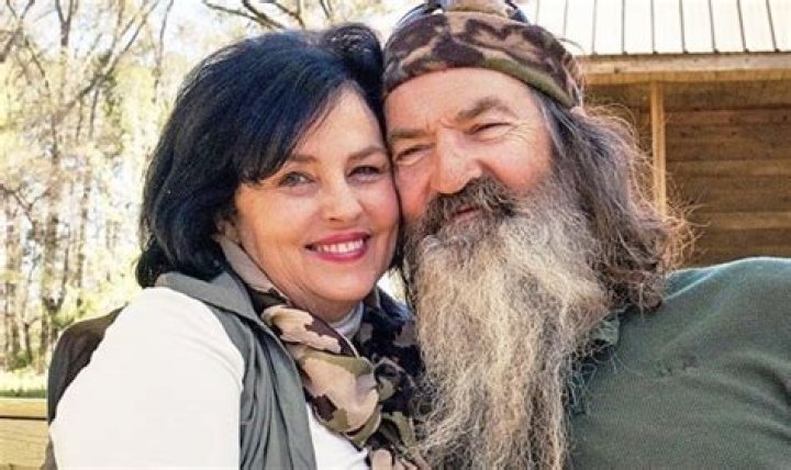 Phil Robertson and His Wife, Miss Kay Robertson's Eldest Son, Al Robertson Is A Father Of Two. Then ·