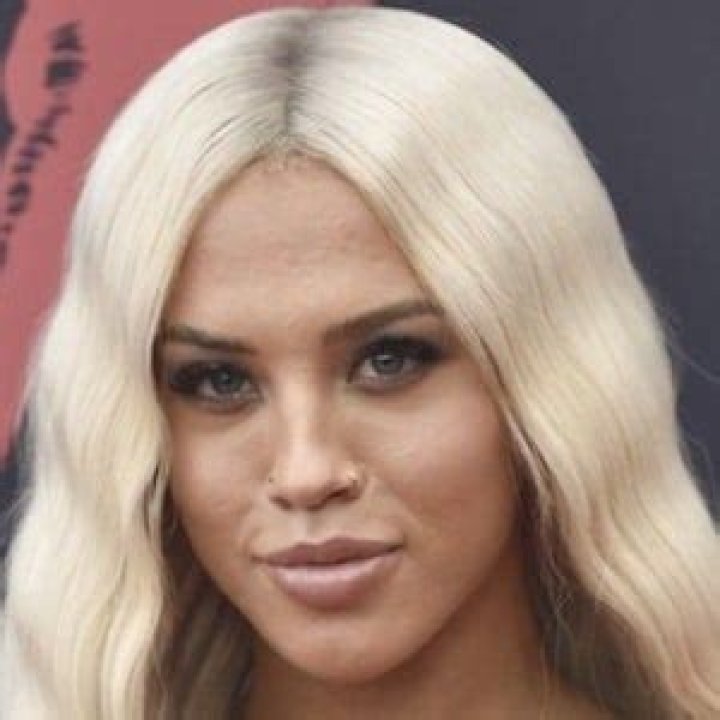 Tammy Hembrow - Age, Family, Bio ·