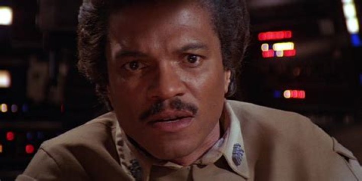 The actor Billy Dee Williams is known for playing a role as Lando Calrissian in the Star Wars Franch ·