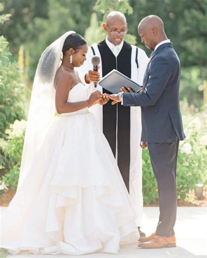 The Voice Star Exchanges Vows At Wedding Hollywood Life |