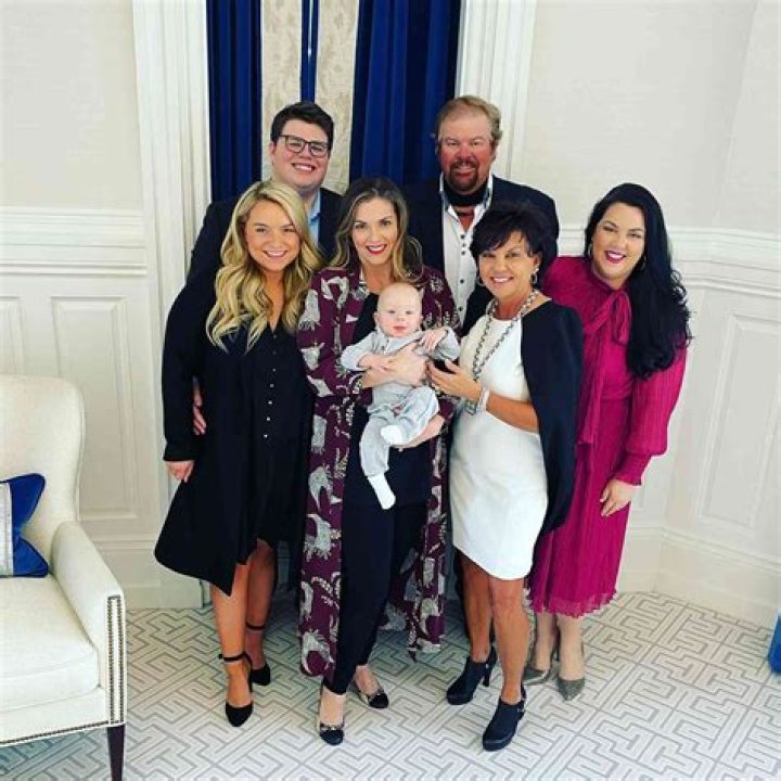Unveiling The Extraordinary Journey Of Toby Keith's Wife, Tricia