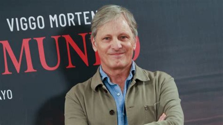 Unveiling The Secrets Of Viggo Mortensen's Relationships