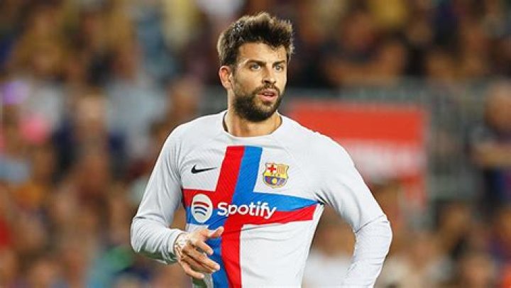 Who Is Clara Chia Marti? 5 Things On The Woman Seen With Gerard Pique Hollywood Life